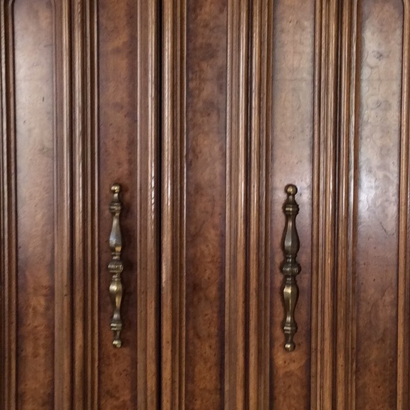 Meet your Posher, Theresa - Picture 3 of 3